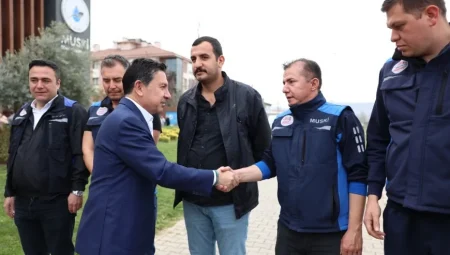 Muğla Büyükşehir Belediye Başkanı Ahmet Aras: ‘1 Mayıs, emeğin ve dayanışmanın simgesidir’
