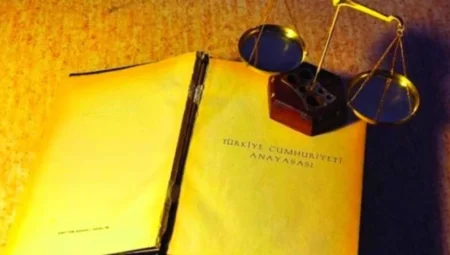 Anayasanın Değiştirilemez Maddeleri Tartışmaya Açılabilir mi: ‘Üniter Yapı’ Vurgusu Yeniden Gündemde