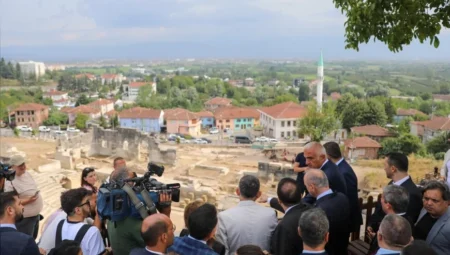 Kültür ve Turizm Bakanı Ersoy Düzce’de: Konuralp Antik Tiyatro İki Yıl İçinde Etkinliklere Açılacak